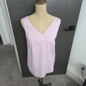 Banana REPUBLIC Women's Pink Sleeveless Top Silky